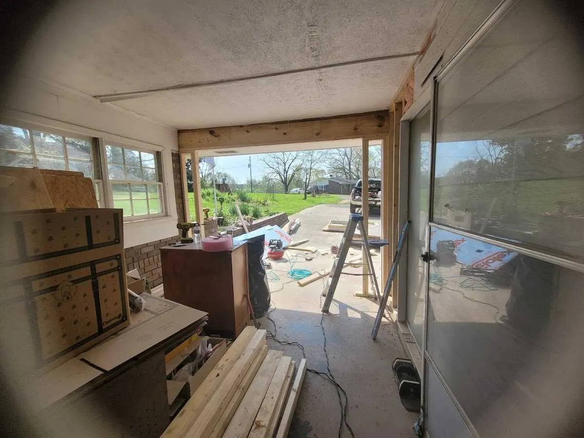 Air movers and dehumidifier for Water Mitigation Services in Estelle